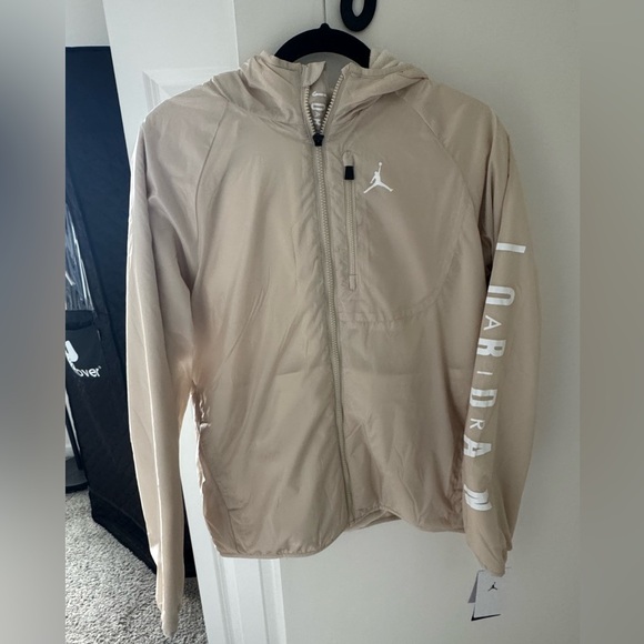 Jordan Brand Puffer Jacket - Picture 1 of 6